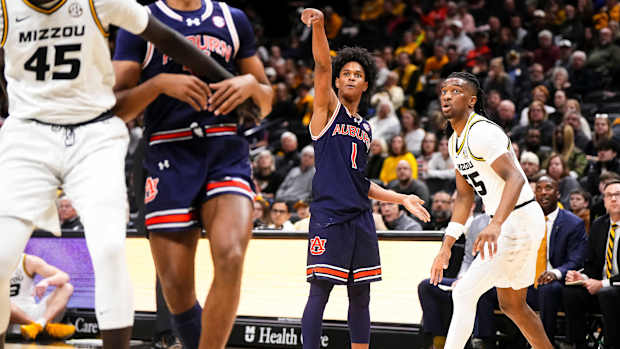 Auburn's Aden Holloway (1)_20240305_MBB_vsMIZ_ZB_0043